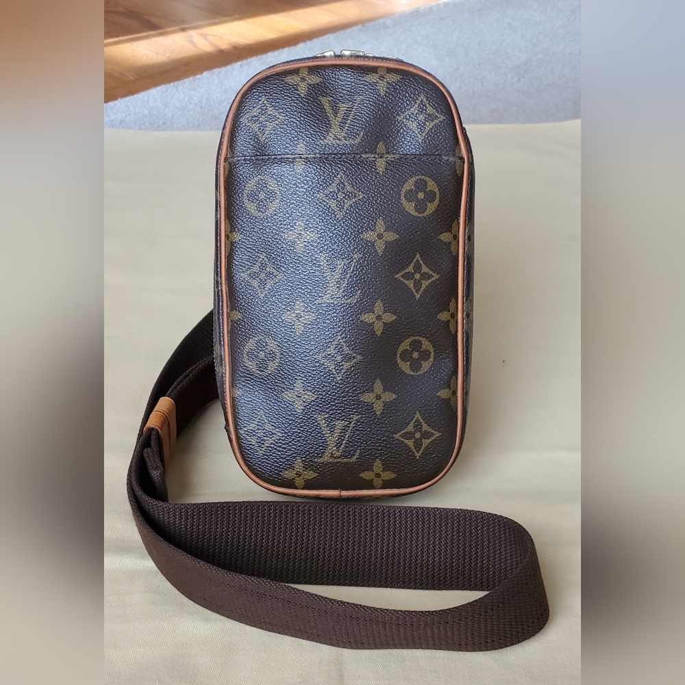 Louis Vuitton Monogram Crossbody Bag Brown/Gold